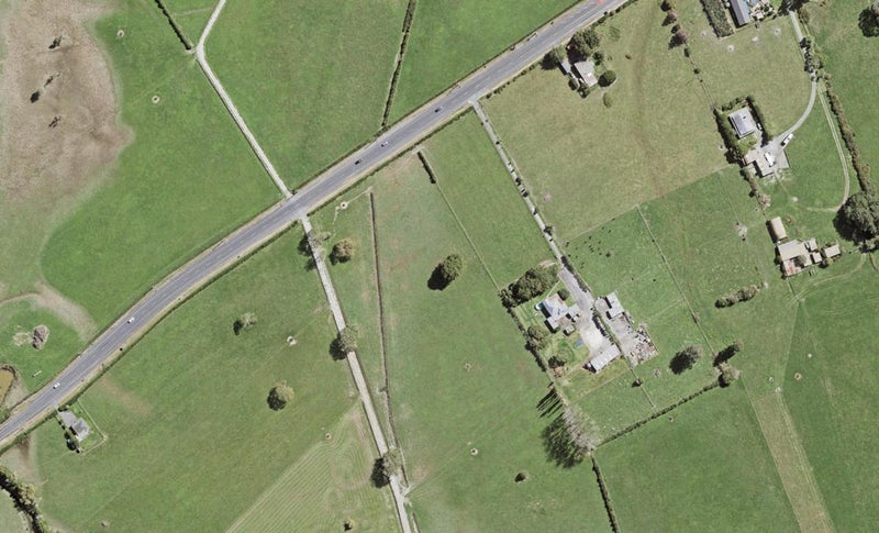 10 Nau Mai Road, Clevedon, Clevedon - Carousel 1