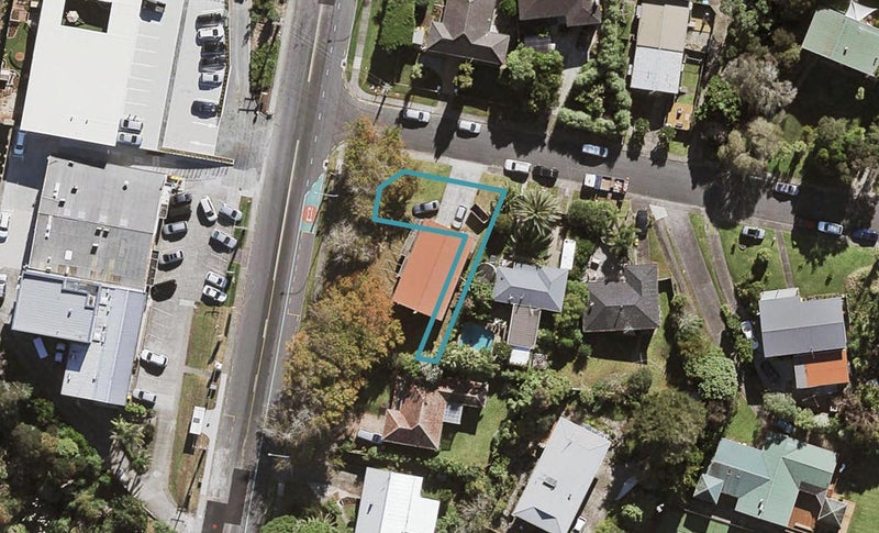 1A Kororo Street, Northcote, Auckland - Carousel 1