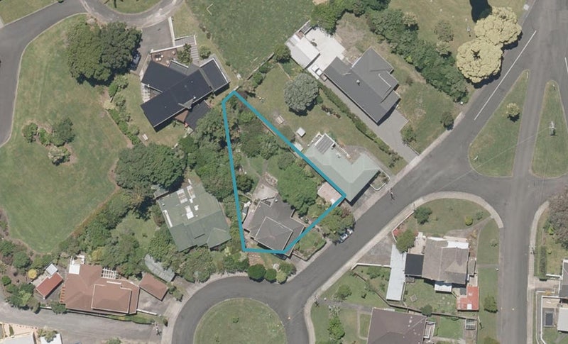 6 Tower Crescent, Durie Hill, Whanganui - Carousel 1