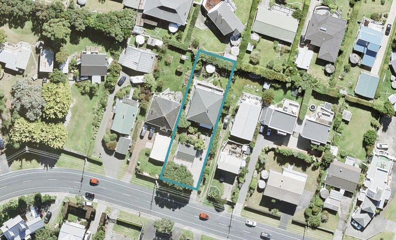 1372 Whangaparaoa Road, Army Bay, Whangaparaoa - Carousel 1