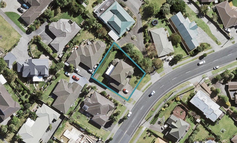 149 Sturges Road, Henderson, Auckland - Carousel 1