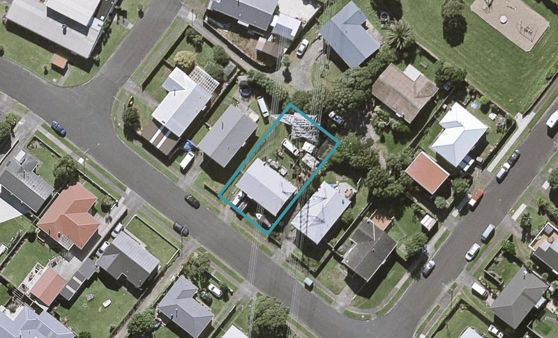 11 Rangitake Drive, Spotswood, New Plymouth - Carousel 1
