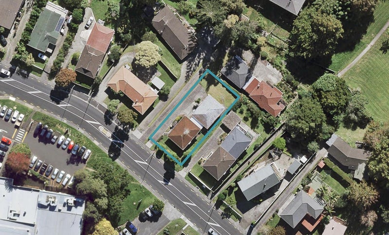 2/64 Bentley Avenue, Glenfield, Auckland - Carousel 1