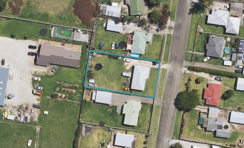 8 Ralph Street, Tamarau, Gisborne - Carousel 1