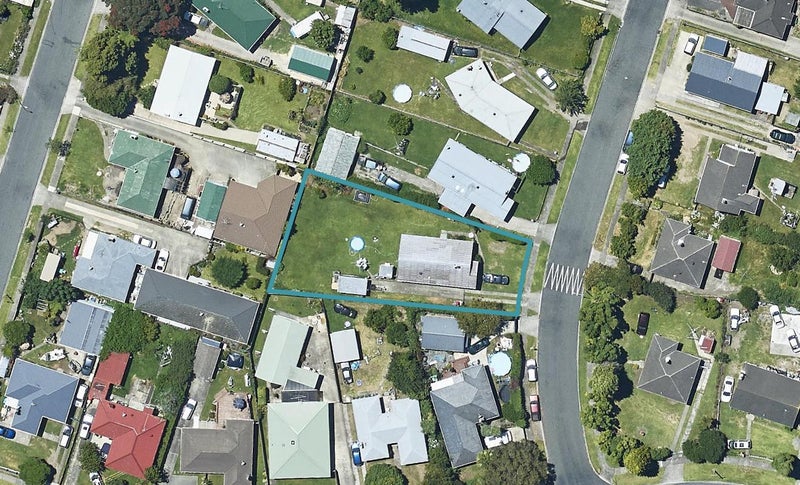 64 Henderson Crescent, Parkvale, Tauranga - Carousel 1