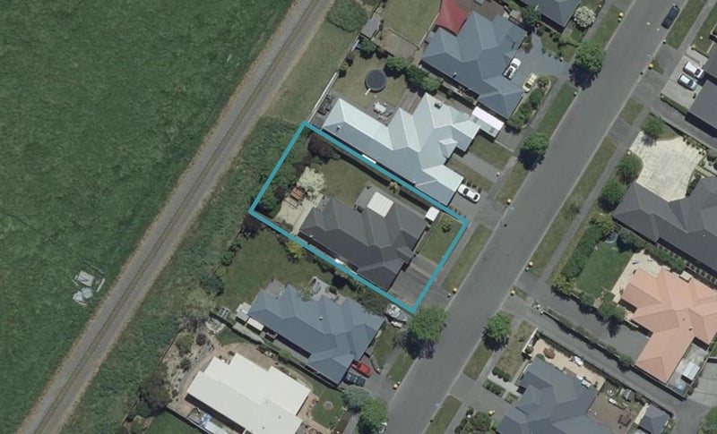23 Willowview Drive, Redwood, Christchurch - Carousel 1