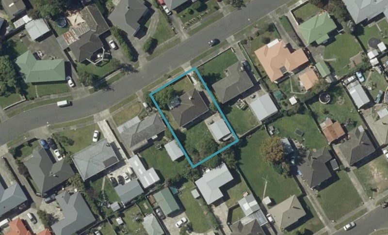 14 Battersea Place, Roslyn, Palmerston North - Carousel 1