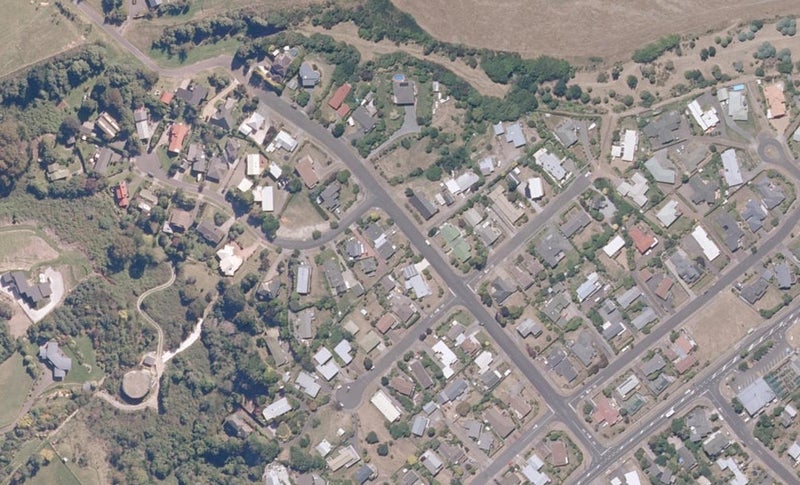 11B Reeves Road, Acacia Bay, Taupō - Carousel 1