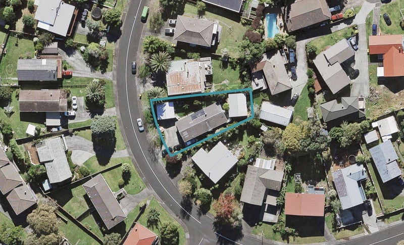 23 Rosewarne Crescent, Glendene, Auckland - Carousel 1