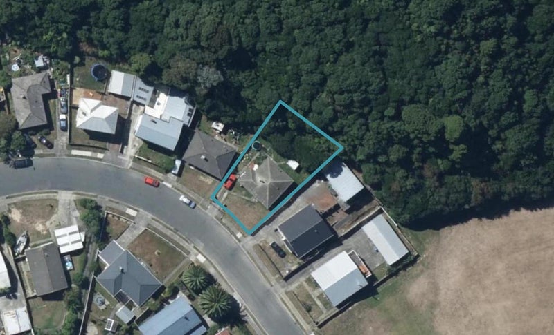 118 Rangituhi Crescent, Takapuwahia, Porirua - Carousel 1