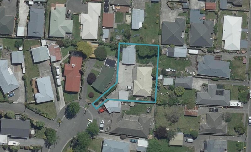 12 Hannah Place, Redwood, Christchurch - Carousel 1
