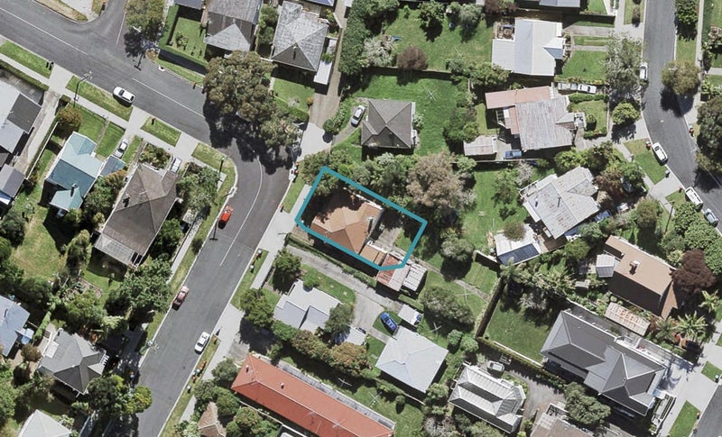 5 Derwent Street, Morningside, Auckland - Carousel 1