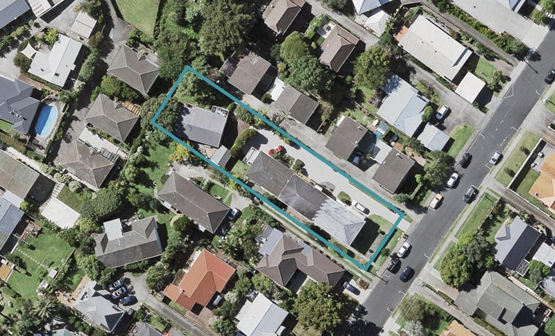 3/7 Eversleigh Road, Belmont, Auckland - Carousel 1