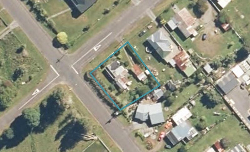 72 Third Street, Kumara, Greymouth - Carousel 1