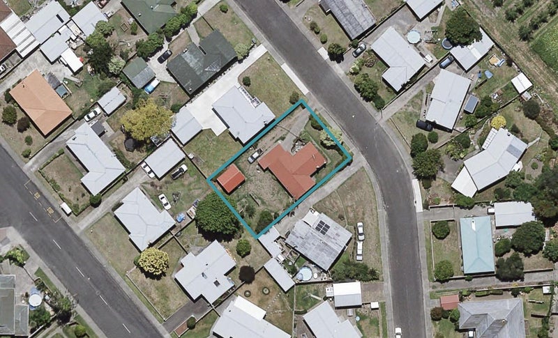 9 Deal Crescent, Flaxmere, Hastings - Carousel 1
