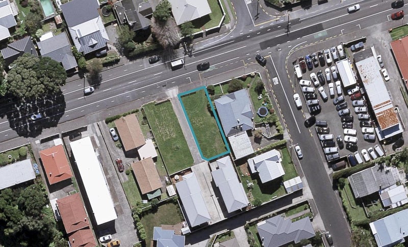 347 Saint Aubyn Street, Moturoa, New Plymouth - Carousel 1