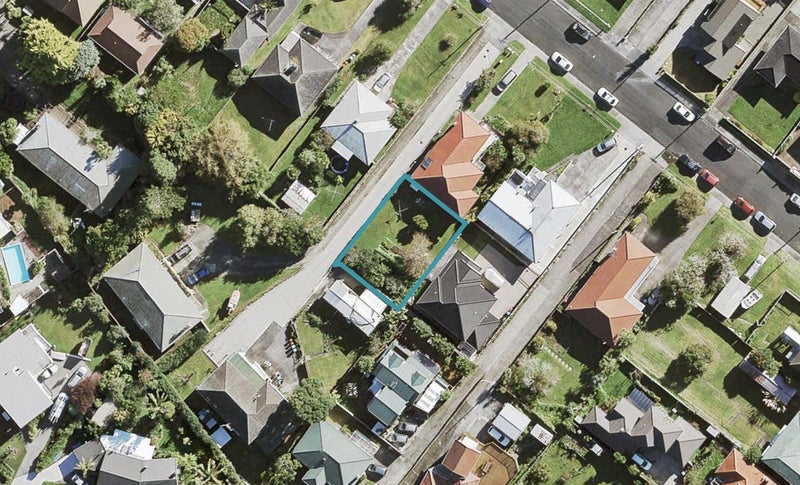 12A Marshall Laing Avenue, Mount Roskill, Auckland - Carousel 1
