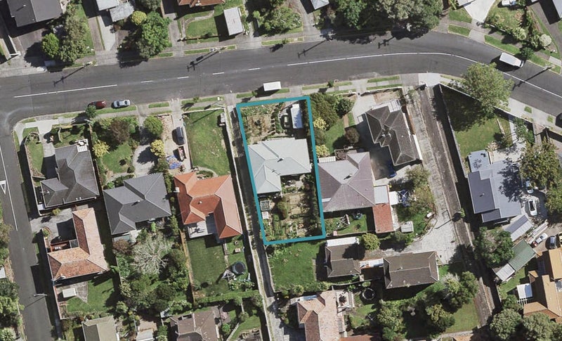 41 Grande Vue Road, Hillpark, Auckland - Carousel 1