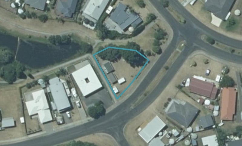 4 Motukorure Parade, Cooks Beach - Carousel 1