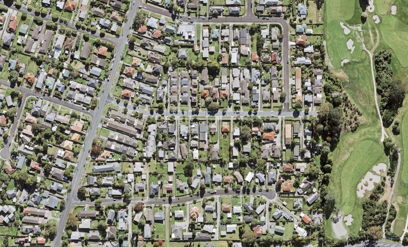 13 Akehurst Avenue, New Lynn, Auckland - Carousel 1