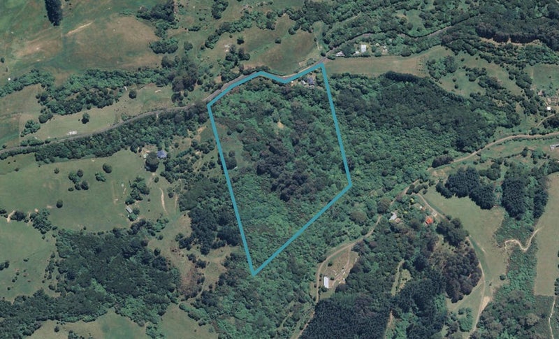 422 Le Bons Bay Road, Le Bons Bay, Akaroa - Carousel 1