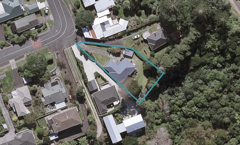 87A Paynters Avenue, Strandon, New Plymouth - Carousel 1