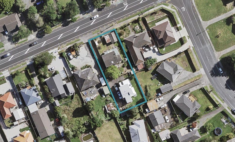 2/71 Alfriston Road, Manurewa East, Auckland - Carousel 1