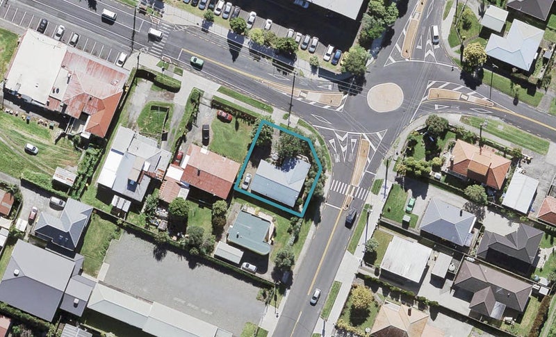 2 Saint Leonards Road, Kelston, Auckland - Carousel 1