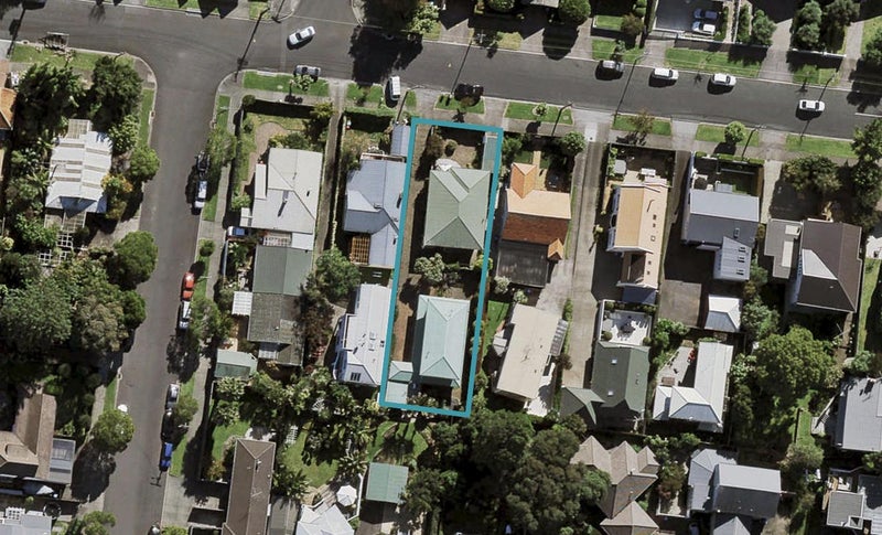 2/23 Komaru Street, Remuera, Auckland - Carousel 1