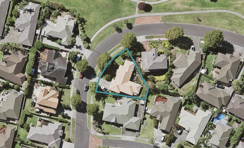 17 John Brooke Crescent, East Tamaki Heights, Auckland - Carousel 1