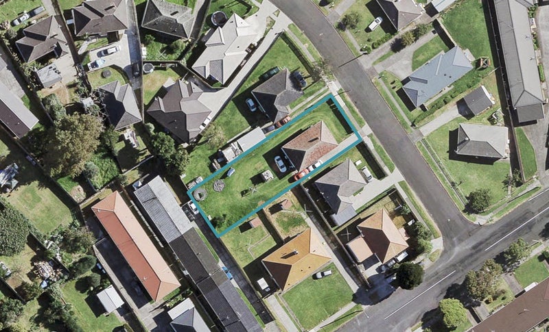 4 Kennelly Crescent, Pukekohe, Pukekohe - Carousel 1