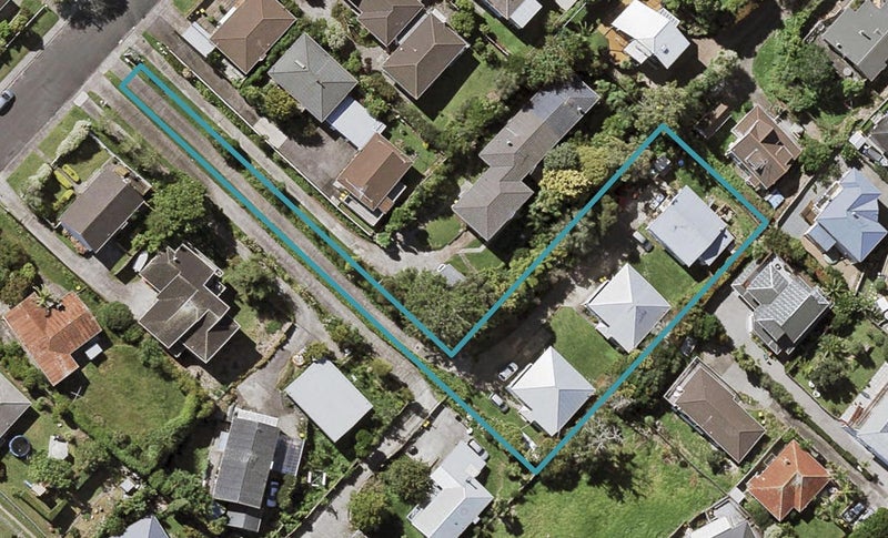 2/30 Gordon Avenue, Milford, Auckland - Carousel 1