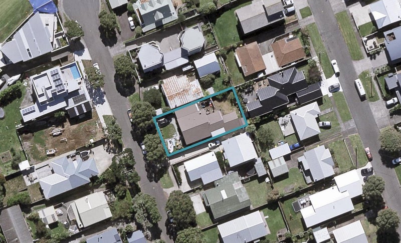 9 Richmond Street, Fitzroy, New Plymouth - Carousel 1
