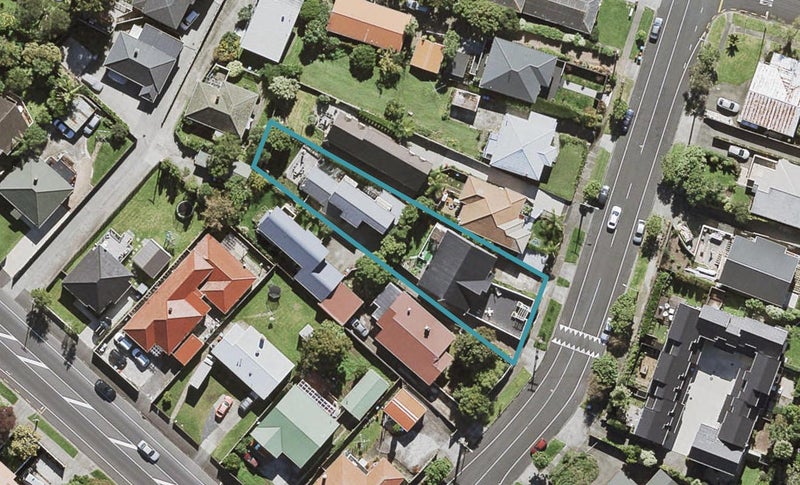 4A Renfrew Avenue, Sandringham, Auckland - Carousel 1