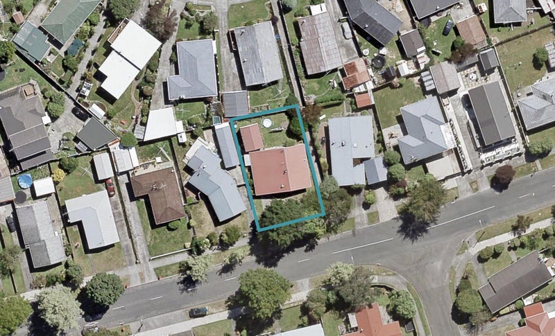 29 California Drive, Totara Park, Upper Hutt - Carousel 1