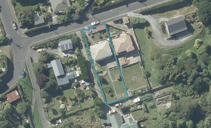 22 Waireka Street, Ravensbourne, Dunedin - Carousel 1