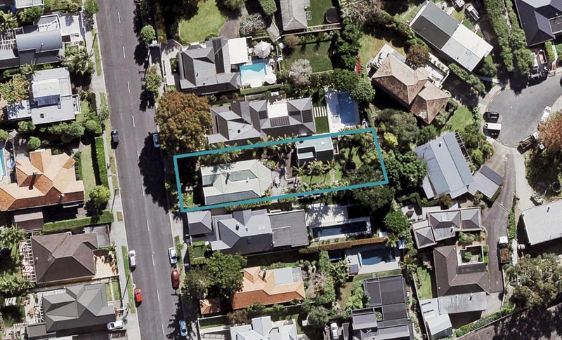 11 Masons Avenue, Herne Bay, Auckland - Carousel 1