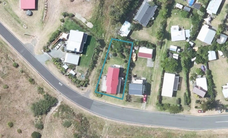 39 Blakes Approach, Māhia - Carousel 1