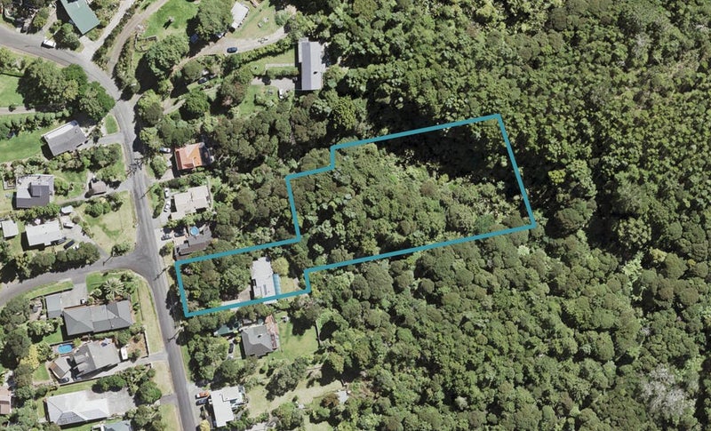 21 Awhiorangi Promenade, Swanson, Auckland - Carousel 1