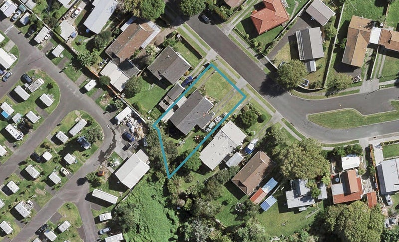 17 Rountree Place, Conifer Grove, Takanini - Carousel 1
