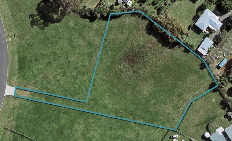 10 Allan Road, Waiuku - Carousel 1