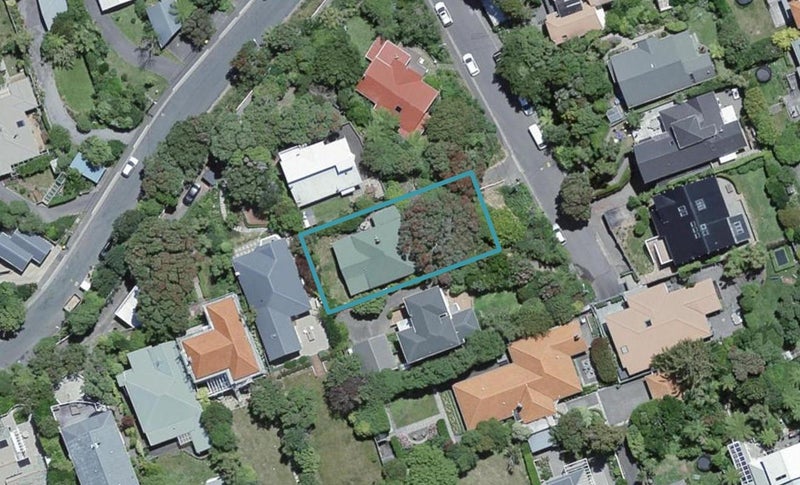 8 Chisenhall Street, Karori, Wellington - Carousel 1