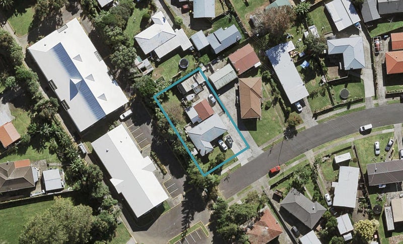 21 Quennell Avenue, Favona, Auckland - Carousel 1