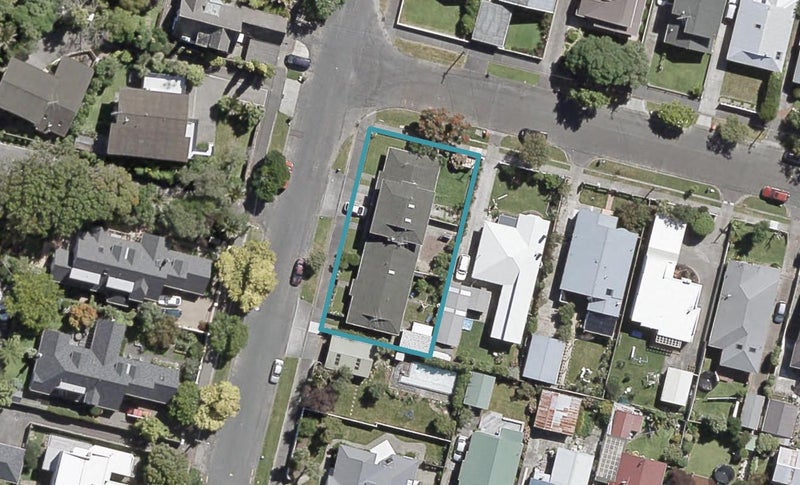 2/11 Willoughby Street, Woburn, Lower Hutt - Carousel 1
