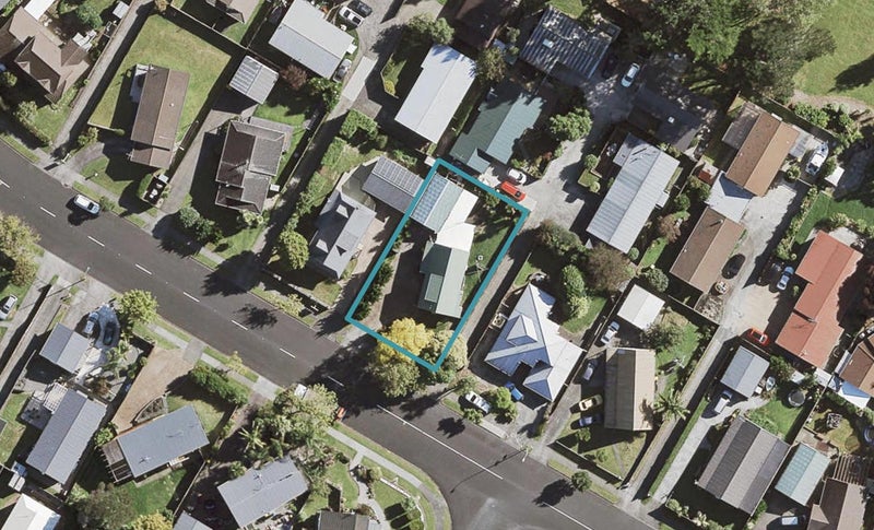 135 Carnoustie Drive, Wattle Downs, Auckland - Carousel 1