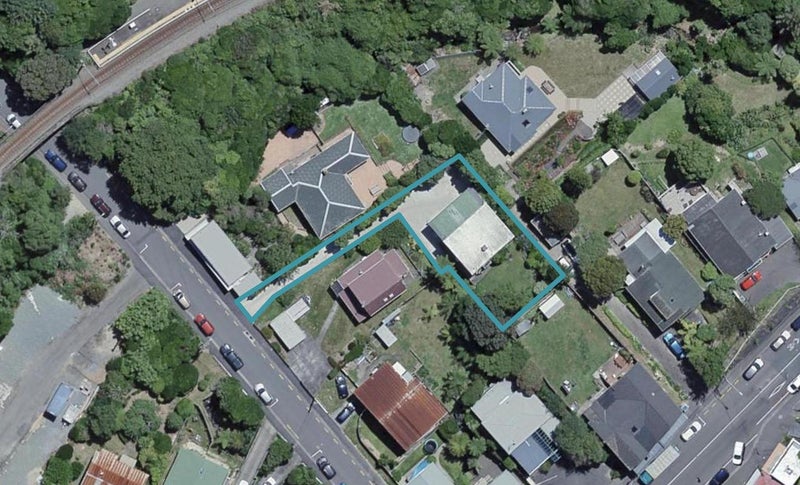 2/6A Awarua Street, Ngaio, Wellington - Carousel 1