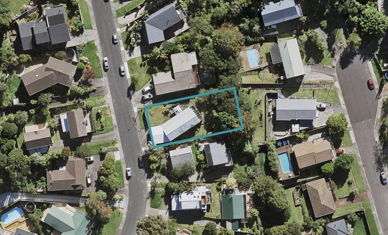 12 Glen Vista Place, Bayview, Auckland - Carousel 1