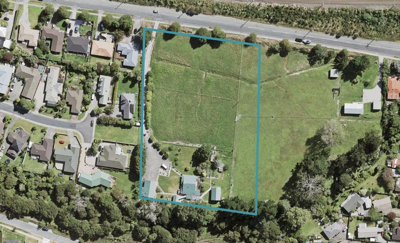 162 Pooks Road, Swanson, Auckland - Carousel 1