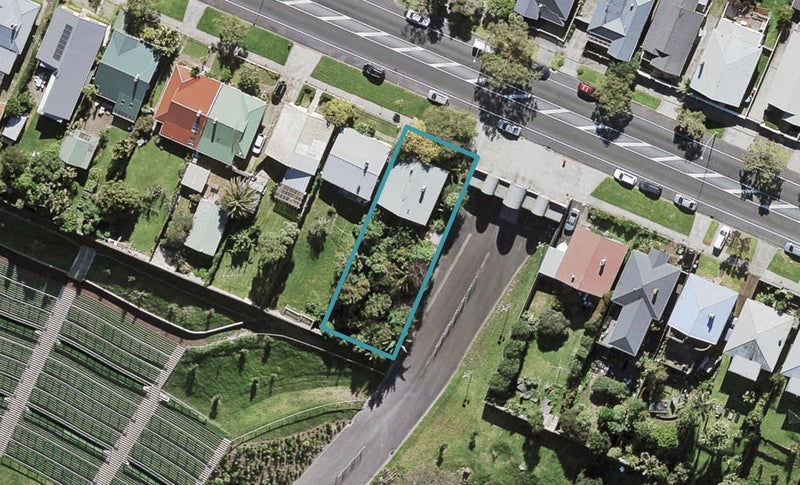 32 Old Mill Road, Grey Lynn, Auckland - Carousel 1