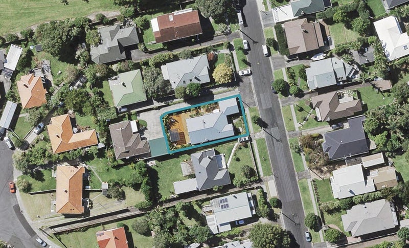 19B WICKLOW RD, Narrow Neck, North Shore City - Carousel 1